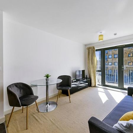 런던 Luxe 1 Bed Flat 5 Mins To Stratford - Free Parking 아파트 외부 사진