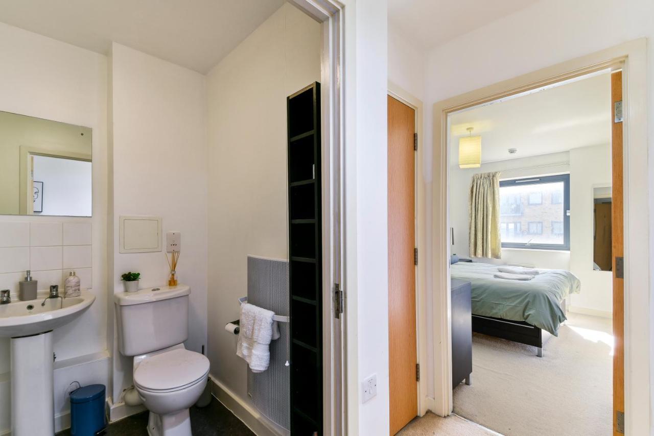 런던 Luxe 1 Bed Flat 5 Mins To Stratford - Free Parking 아파트 외부 사진